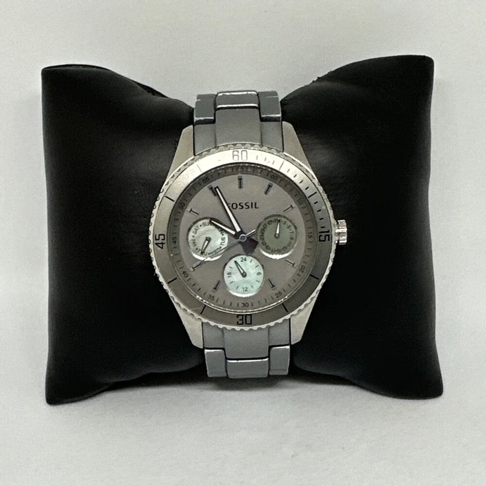 Fossil Stella ES3040 Womens Gray Stainless Steel Analog Dial Quartz Watch HME726